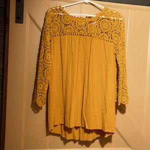 Mustard yellow top
